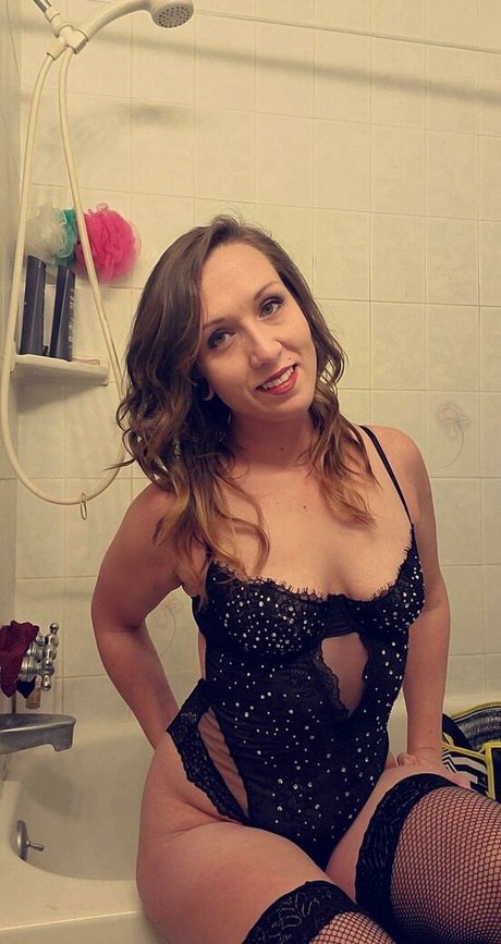 Infernal Aphrodite model sex gallery
