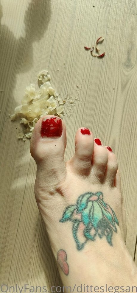ditteslegsandfeet pornographic star pics