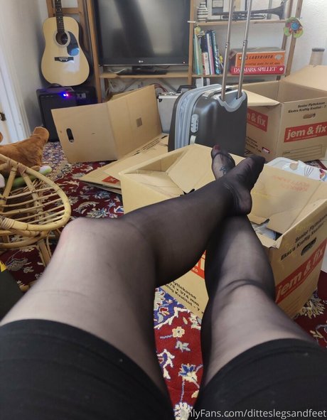 ditteslegsandfeet pornstar nice photo