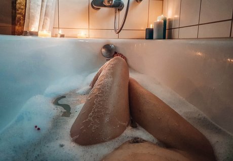 adorable alice pornstar naked images