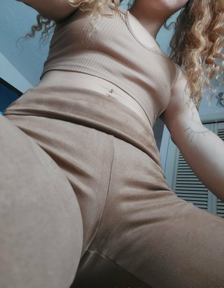 acgini pornographic model photo