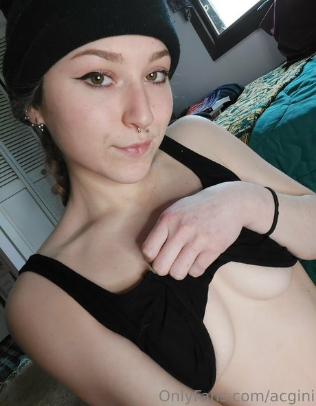 acgini sexy model gallery