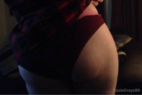 rosiegrays89 xxx model archive