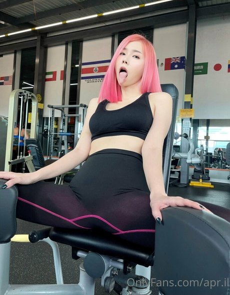 Apr il sexy pornstar pictures