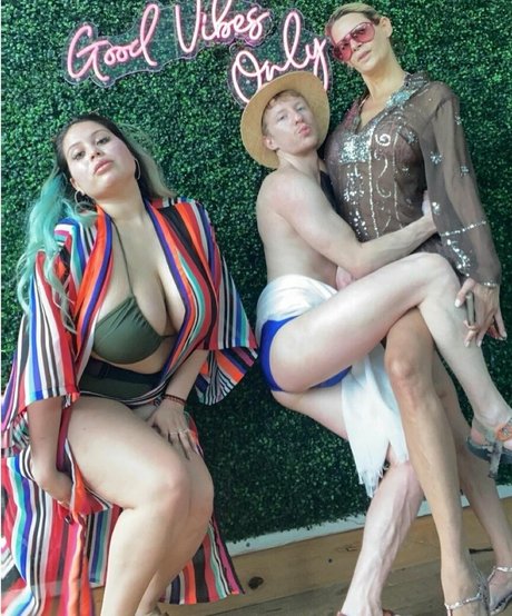 Sheila L model pornographic picture