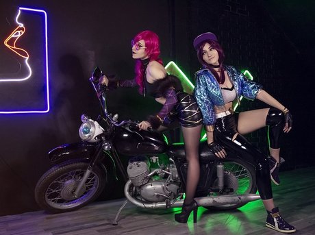 Speedy Cosplay sexy actress pictures