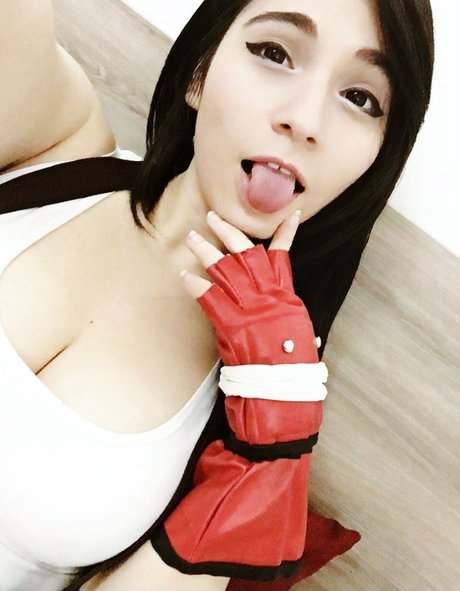 HeyShika model sexy images