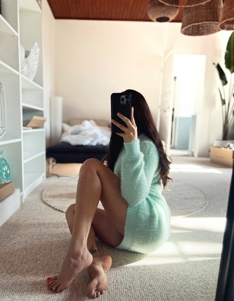 Mariefrenchgirlfeet sex model pics