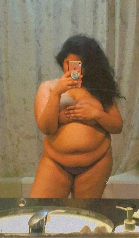 chubbybunnyfeabie art model image