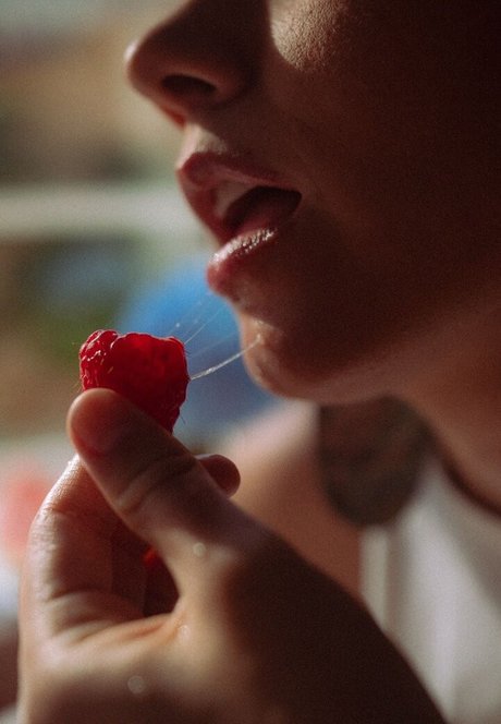 Divine Natalie White xxx star photos