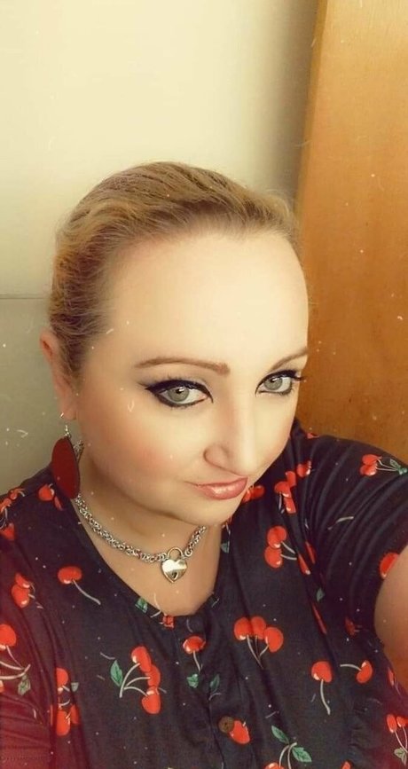 naughty kitten84 hot pornstar gallery