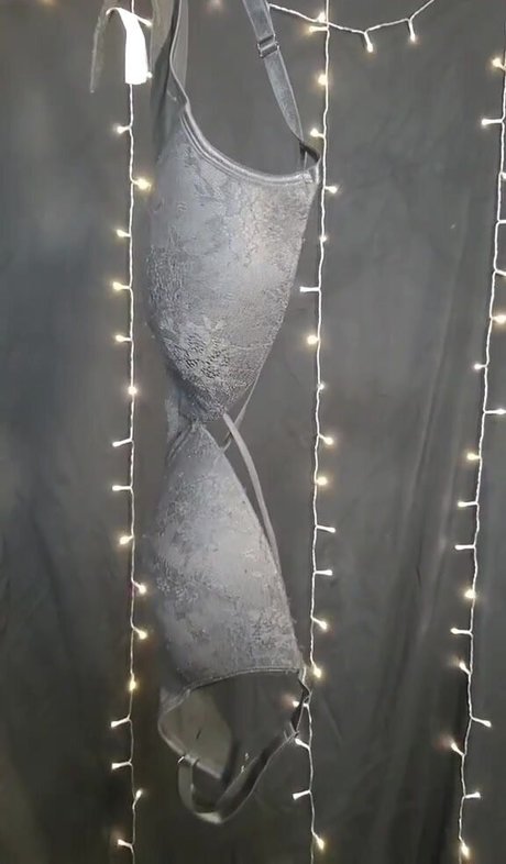 Ivory Ray model high quality galleries