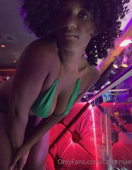 sailormae model pretty img