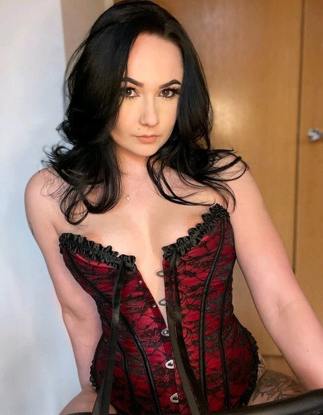 Cockneygoth sexy pornstar archive