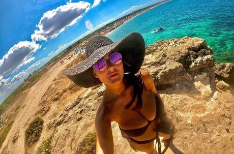 __mianina high quality pornstar pictures