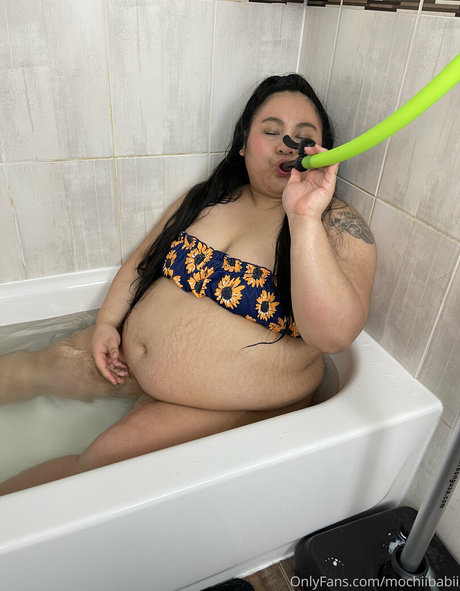 mochiibabii hd pornstar pic