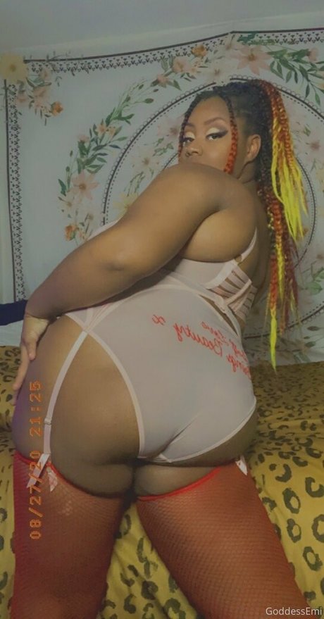 emithegoddess model xxx img