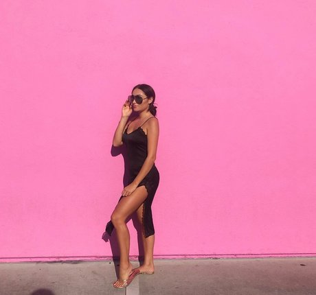 Coco Lodge free model pic