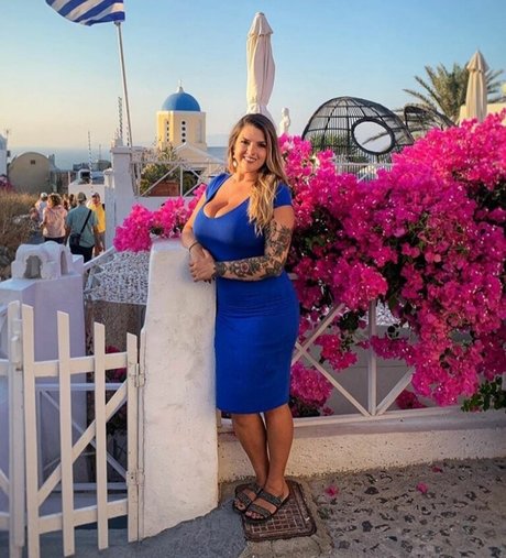 Chelsea Hammill beautiful model pictures