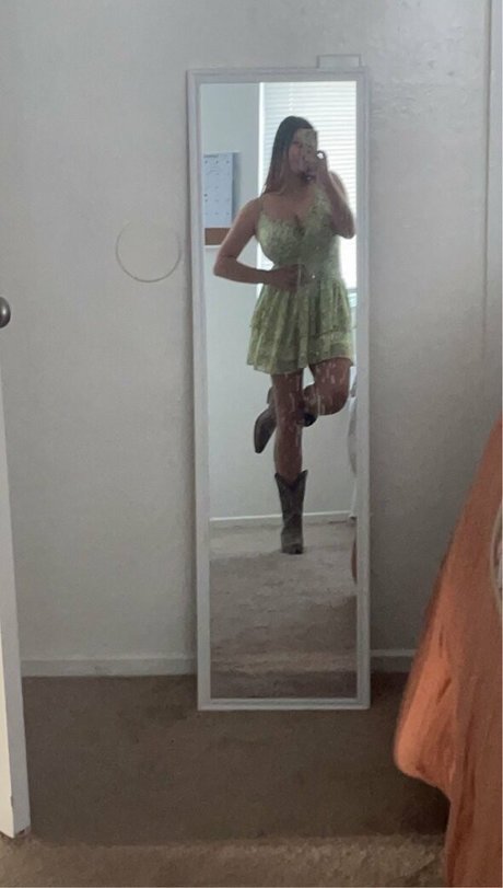 Emma R B pretty pornstar photos