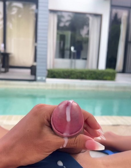 Fembabyth nudes model pic