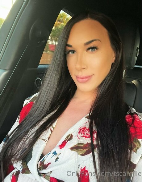 tscamille nude model pics