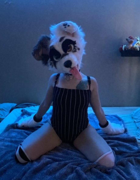 strwbrryinsides hd model image