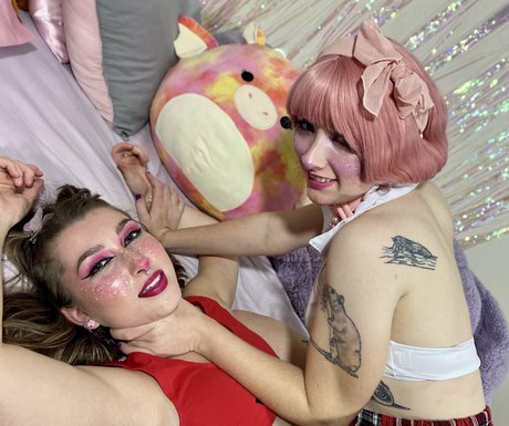 sunkensuccubus naked star picture