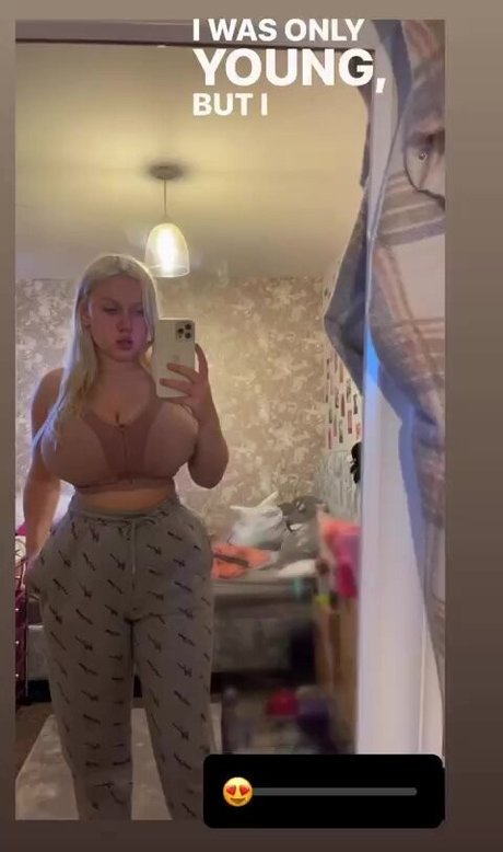 Emma H nude pornstar pic