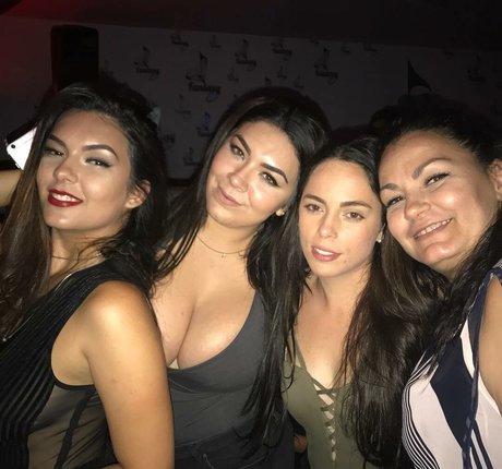 Nicky Nicole star naked picture