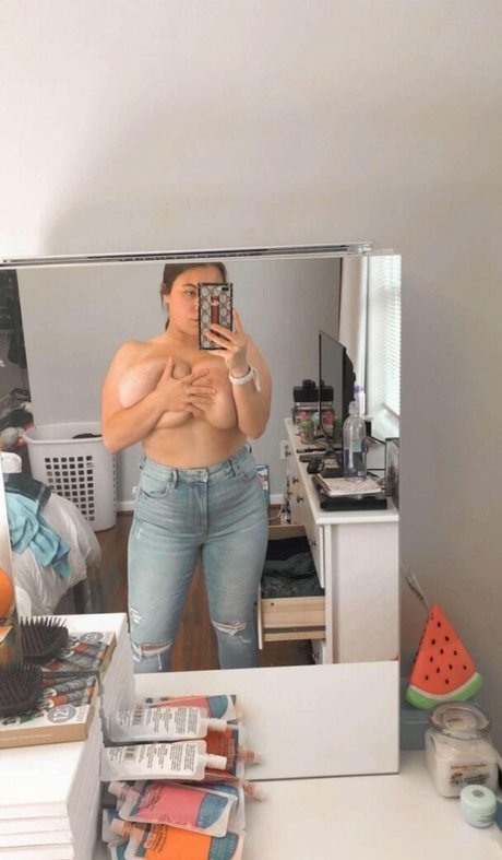 Alexa E beautiful model picture