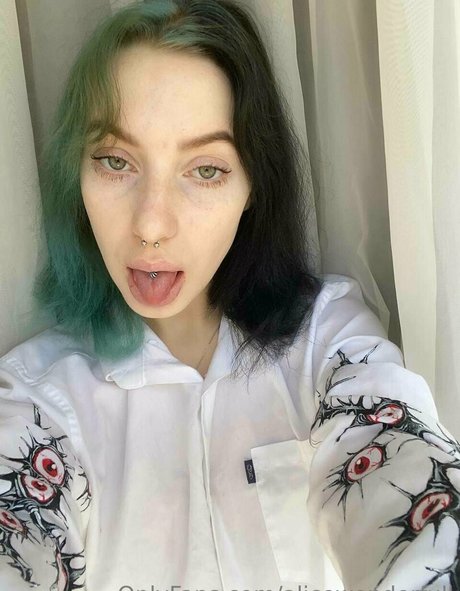 alicewonderfull free star photo