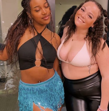 Hannah B sexy model galleries