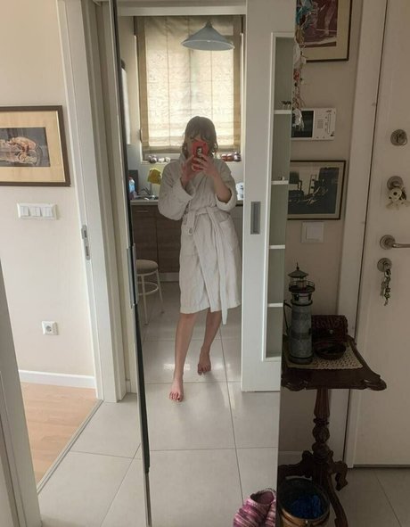 Aiyshe perfect model photos