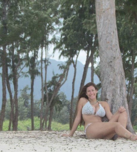 Hadar Simon xxx model picture