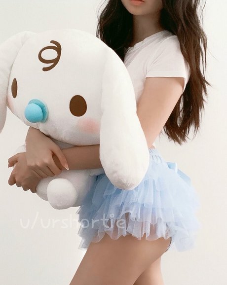 urshortie hot star img