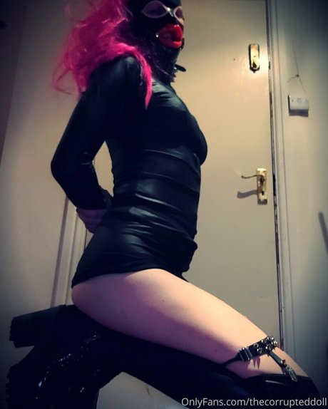 corruptedsissybimbodoll model exclusive image