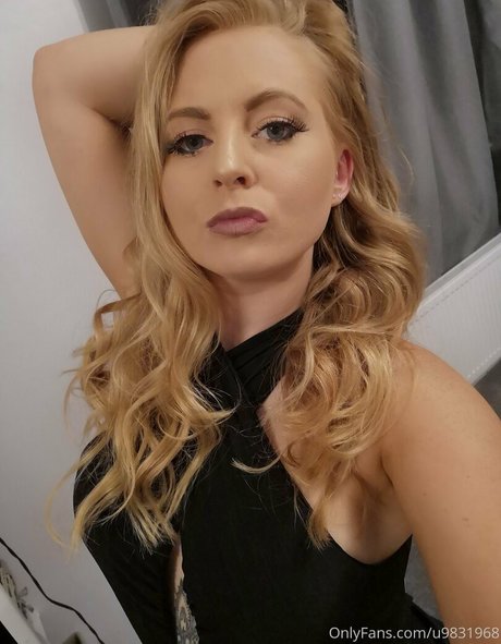 gushinggeegeefree star hot photos