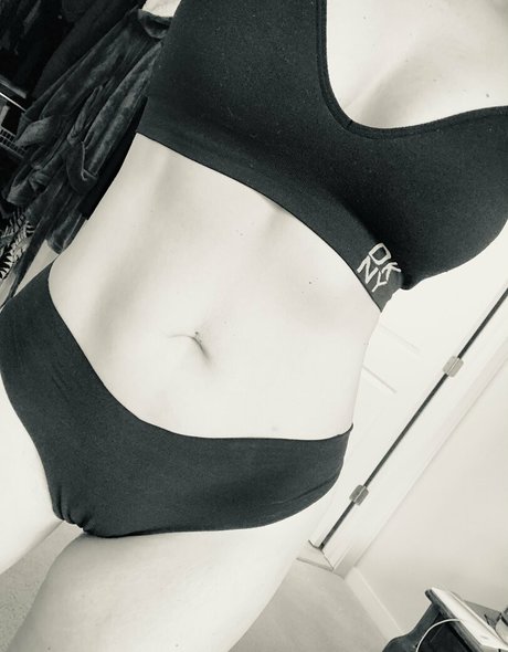 unconstrainedbyu high quality pornstar picture