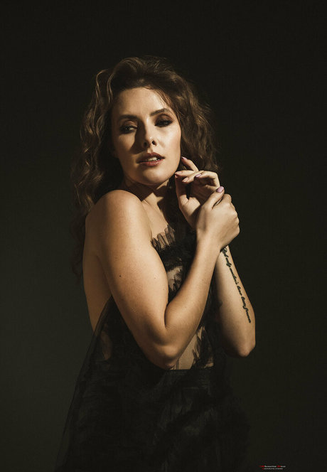 Stasja Majer star xxx pics