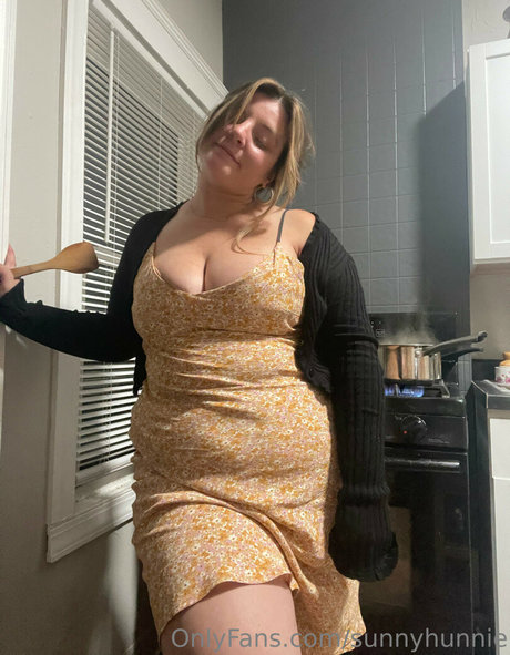 Sunnyhunnie top star image