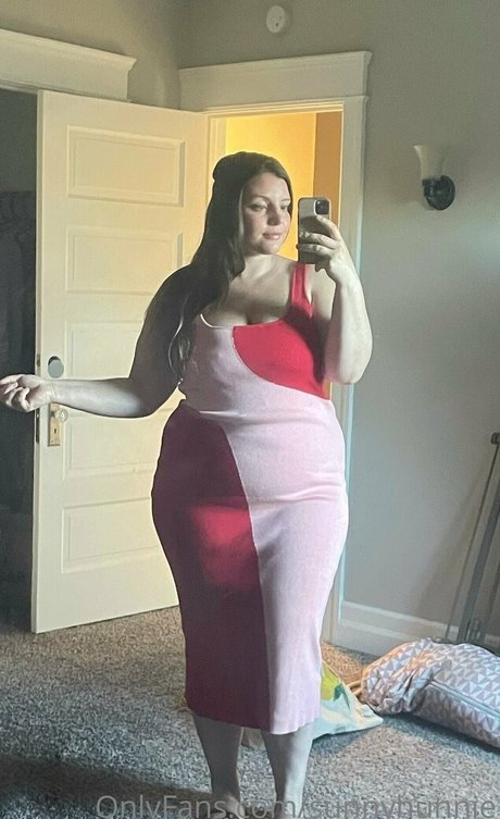 Sunnyhunnie art actress photo