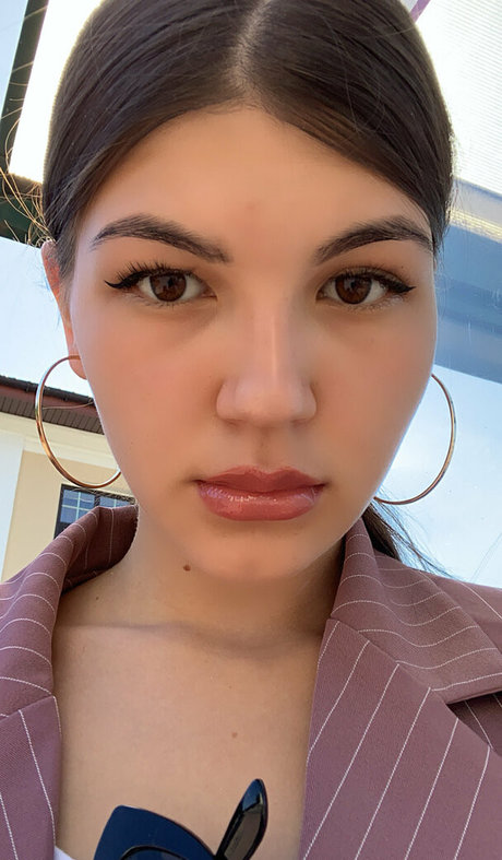 annie so sweet model top images