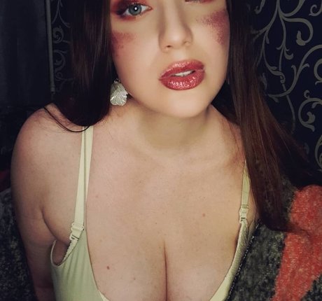 Lena Leyman art model img