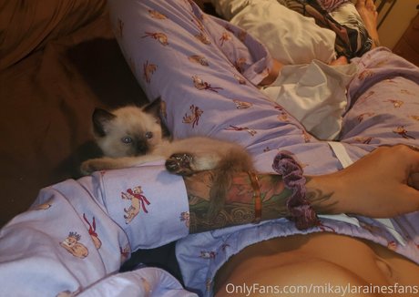 mikaylarainesfans star hot pics