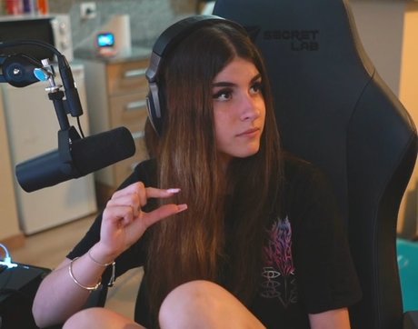 Abbyimu pornstar top img