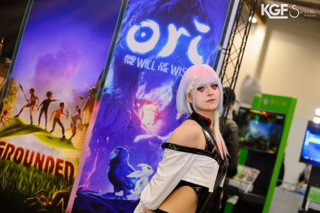 Yukeshiro hot actress pic