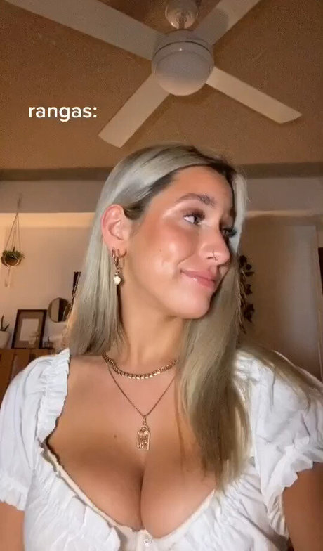 Ariel D star nude picture