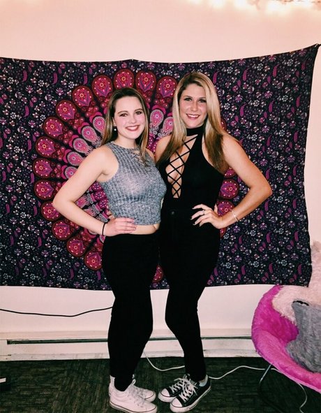 Olivia H star naked pictures