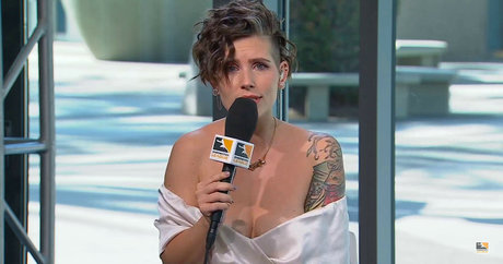 Soe Gwchwind pornstar perfect img